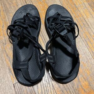 Chacos black womens size 11